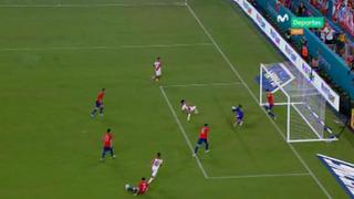 ¿Fue penal de Medel? Ruidíaz y el increíble gol que desperdició en el área chica para Perú [VIDEO]