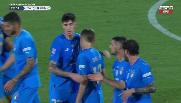 Gol de Nicolo Barella para el 1-0 de Italia vs Hungría. (Fuente: ESPN)