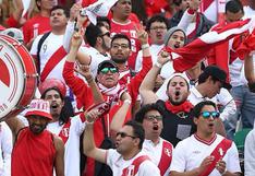 ¡Fiesta completa! Se habilitaron banderolas e instrumentos para el Perú vs. Jamaica