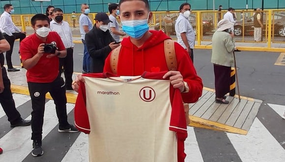 Rodrigo Vilca llegó a Lima para unirse a Universitario. (Foto: @Landivar_renato)