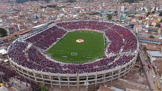 Hinchas de Cienciano llenaron el estadio Garcilaso y dejaron estas impresionantes fotos