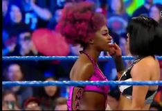 De malas: Bayley venció con trampa a Carmella y retuvo su título de SmackDown, pero Naomi le malogró la celebración [VIDEO]
