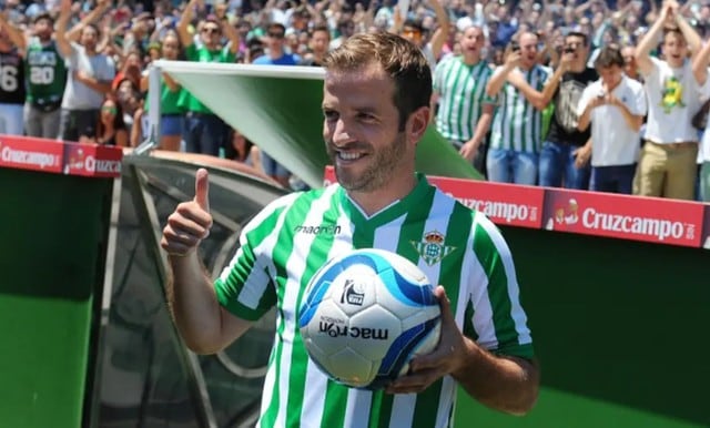 Rafael Van der Vaart | Pasó del Hamburgo al Real Betis. (Foto: Agencias)