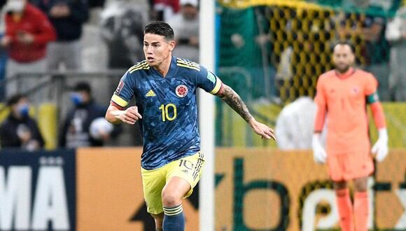 James Rodríguez sumó sus primeros minutos con la Selección Colombia en la 'era' Reinaldo Rueda. (Foto: FCF)