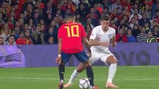 ¿A dónde vas, Harry? Thiago Alcántara se luce con brutal amague en el España vs. Inglaterra [VIDEO]