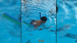Yordy Reyna y su curiosa terapia de recuperación nadando con flotadores y estilo perrito en Instagram [VIDEO]