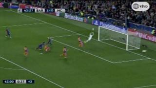 Claudio Bravo salvó al Manchester City con espectacular doble atajada