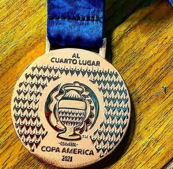 La medalla que recibió la Selección Peruana en la Copa América. (Foto: Conembol)