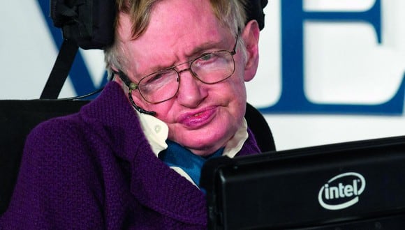 Stephen Hawking fue uno de los físicos más importantes de la era moderna. Aquí en la alfombra roja de su película biográfica "La teoría del todo" (Foto: AFP)