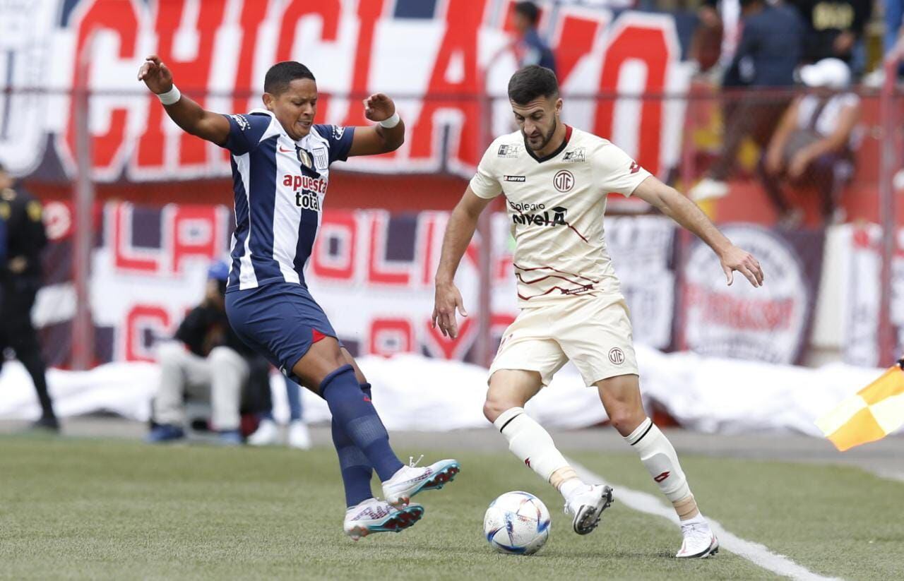 Alianza Lima busca mantenerse en la pelea por el título del Apertura de la Liga 1