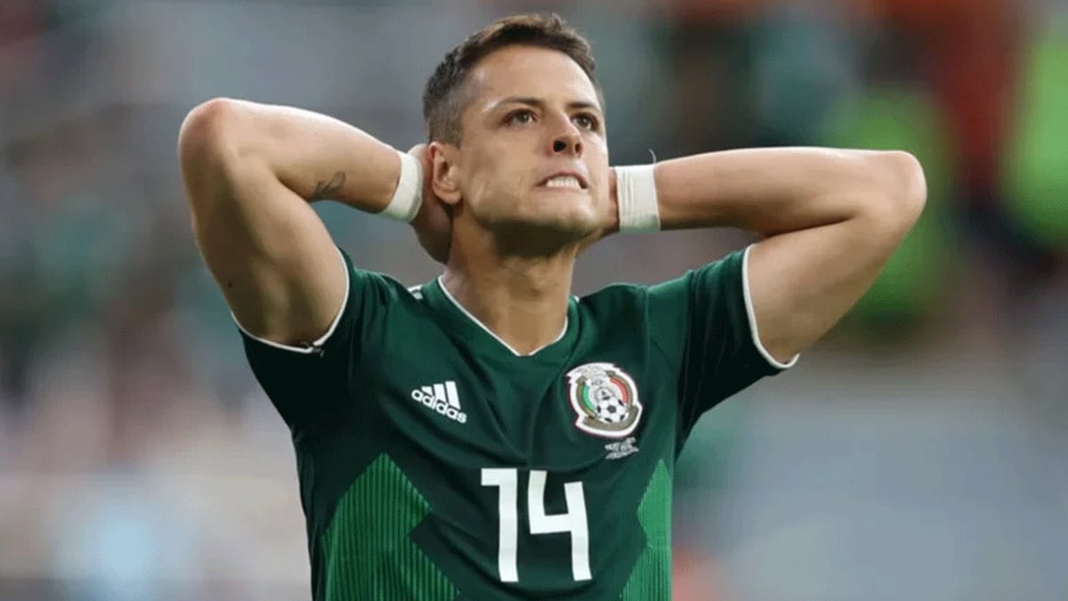 Chicharito' se queda oficialmente sin Mundial de Qatar