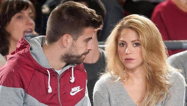 Shakira y Gerard Piqué en un evento público (Foto: AFP)