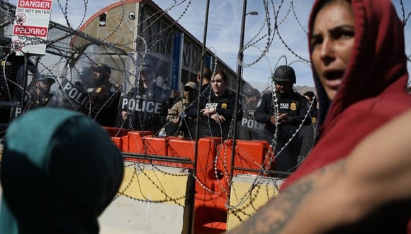 Las autoridades se enfrentaron a la avalancha de inmigrantes (Foto: AFP)