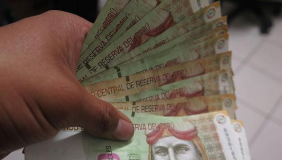 Se ha iniciado la segunda etapa del pago del bono de 600 soles en algunos grupos designados por el Gobierno del Perú, entérate si todavía puedes cobrarlo. (Foto: Andina)