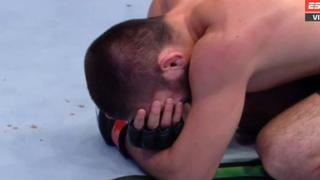 ¡Recordando a su padre! El llanto de Khabib luego de vencer a Justin Gaethje en el UFC 254 [VIDEO]