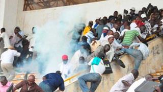 Al menos ocho personas fallecidas tras el colapso de un muro en un estadio de Dakar