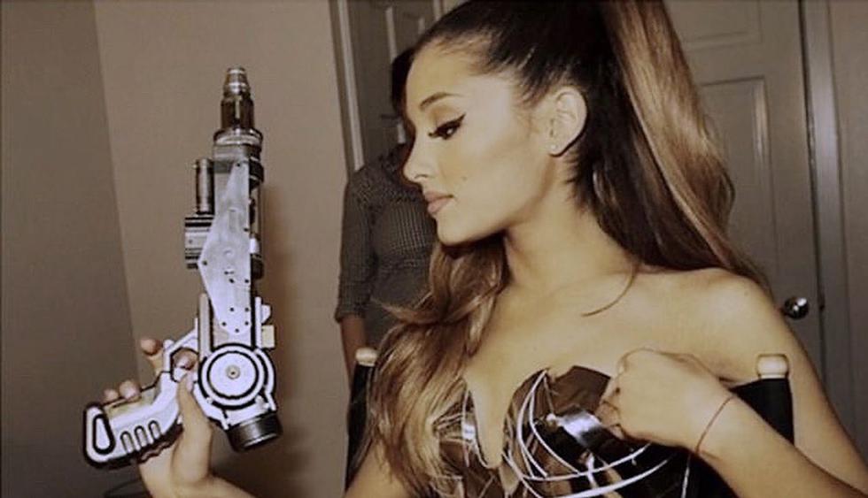 Ariana Grande explicó la razón por la que rompió en llanto en uno de sus conciertos. (Foto: @arianagrande)