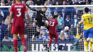 Nadie lo vio llegar: Luis Díaz se anticipó al portero y puso el 1-0 del Liverpool vs. Brighton [VIDEO] 