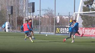 ¡'Taconazo' y adentro! Nacho Fernández y su brutal golazo en el entrenamiento del Real Madrid [VIDEO]