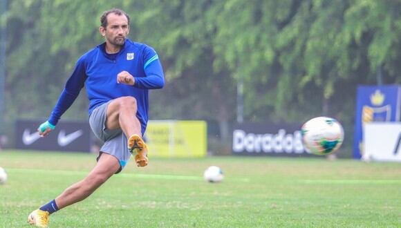 Hernán Barcos ya registra 810 minutos con los íntimos en la Liga 1 (Foto: Alianza Lima)