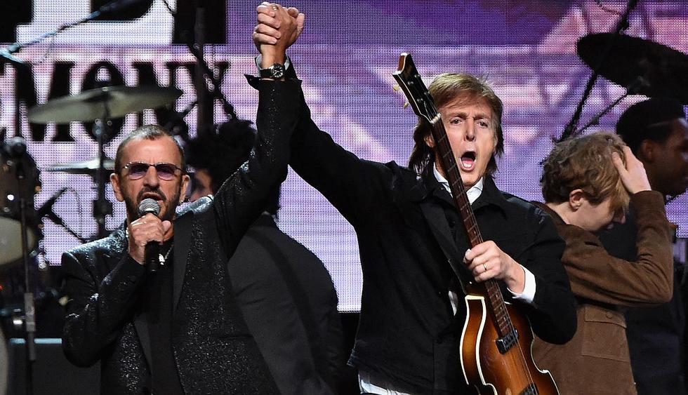 Paul McCartney y Ringo Starr tocaron juntos en concierto en Los Ángeles. (Foto: AFP)