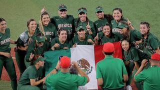 Lamentable: seleccionadas de sóftbol de México tiraron sus uniformes olímpicos a la basura