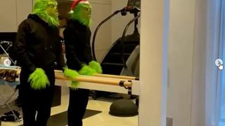 De Bruyne se disfrazó del Grinch para asustar a su familia: la travesura viral por Navidad [VIDEO]