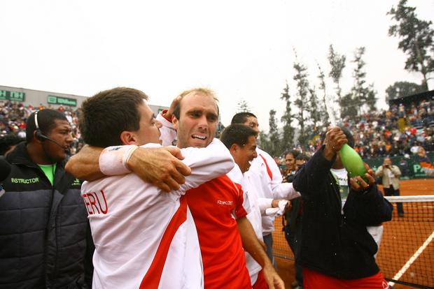 El capitán de esa selección fue Jaime Yzaga. Los integrantes fueron Luis Horna, Iván Miranda, Matías Silva y Mauricio Echazú. (USI)