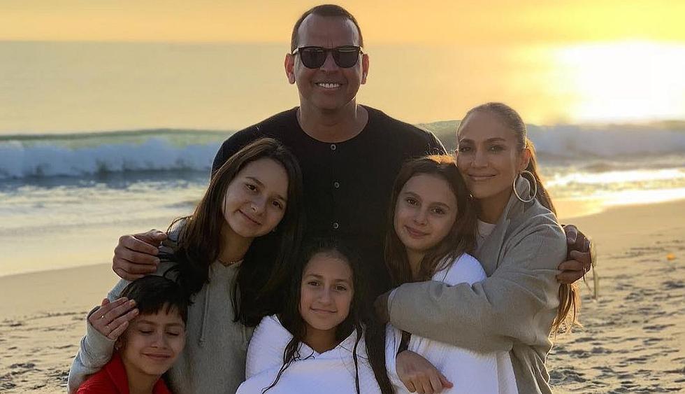 Jennifer Lopez enternece las redes con fotografía junto a Emme tras su show en “It’s my party". (Foto: @jlo)