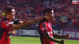 En los descuentos: la ‘Joya’ Farías colocó el 2-1 para la victoria de Colón vs. Peñarol 