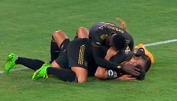 Carlos Vela le dio vuelta al marcador con golazo de 'media tijera' (Foto: Star Plus)