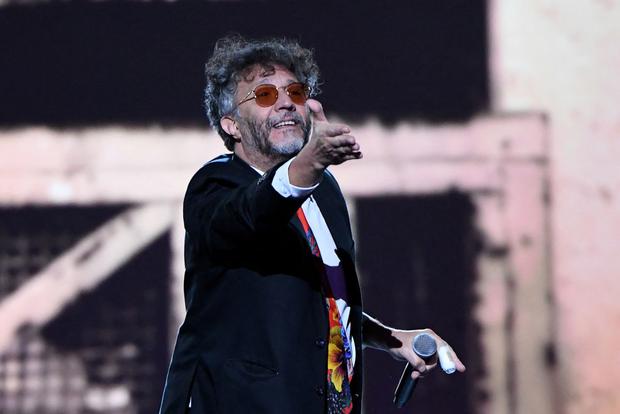 Fito Páez onstage during the Latin Recording Academy Person of the Year gala honoring Colombian musician Juanes at the 20th Annual Latin Grammy Awards 2019 (Photo: Valerie Macon / AFP)