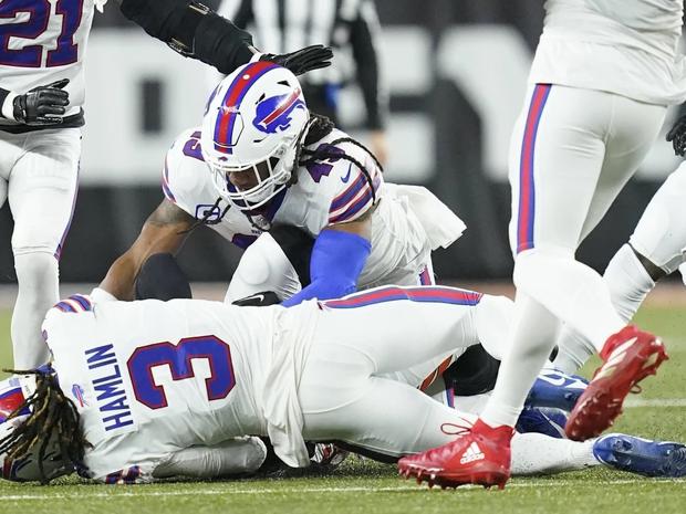 Damar Hamlin colapsó durante el partido entre Buffalo Bills y Cincinnati Bengals. | Foto: AP