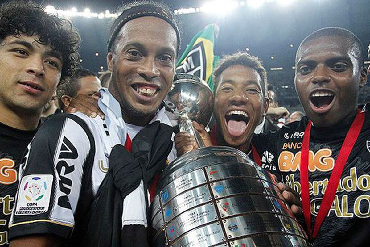 Brasil: Revive uno de sus mejores goles: Ronaldinho entró a la ...