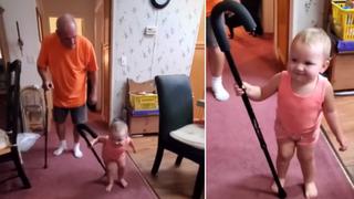 El video viral de una bebé imitando cómo camina su abuelo con un bastón