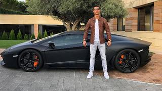 Cristiano Ronaldo alardea de su nuevo juguete: un Lamborghini Aventador