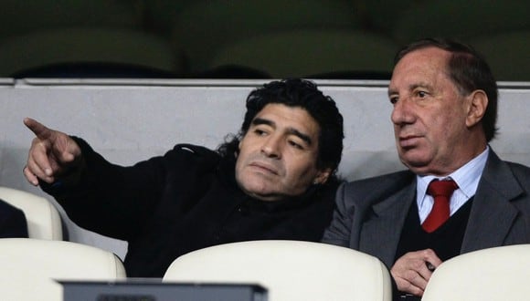 El plan de la familia de Carlos Bilardo para darle la noticia sobre la muerte de Diego Maradona. (Foto: Reuters)
