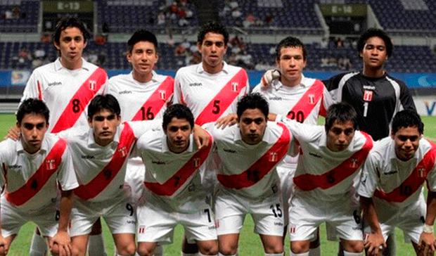 Irven Ávila con la Selección Peruana Sub 17 en el Mundial de Corea 2007. (Foto: Agencias)