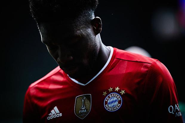 Alphonso Davies tiene contrato con el Bayern Munich hasta mediados de 2025. (Foto: Getty Images)