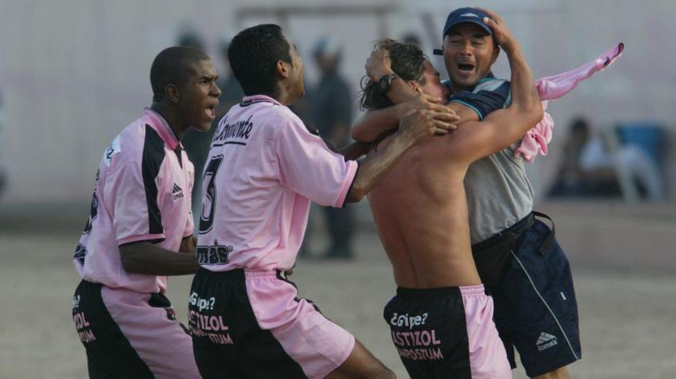 El Sport Boys versión 2003, dirigido por Jorge Sampaoli, es el último gran equipo rosado que se recuerde. (USI)